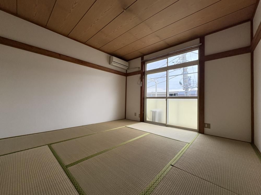 �y���ԁE���r���O�z�@