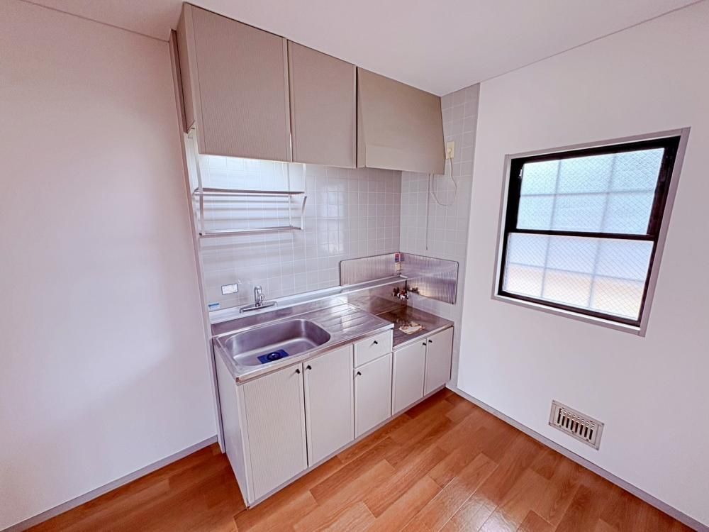 �y�L�b�`���z�@