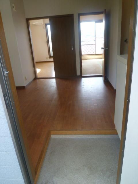 �y���ցz�@���ʎ��̎ʐ^�ł��B