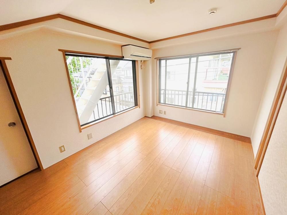 �y�Q���z�@