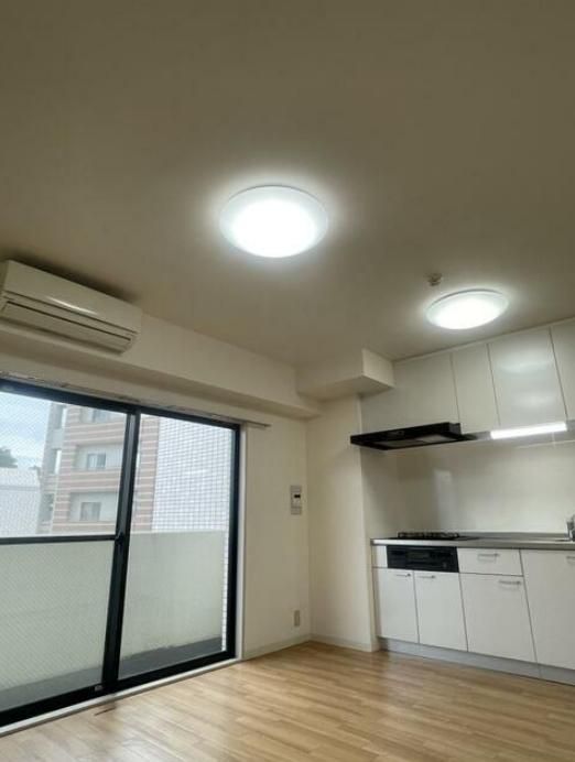 �y���ԁE���r���O�z�@