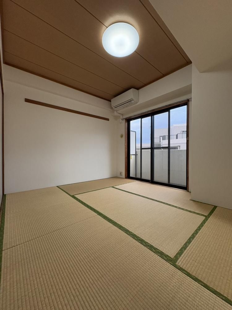 �y�Q���z�@