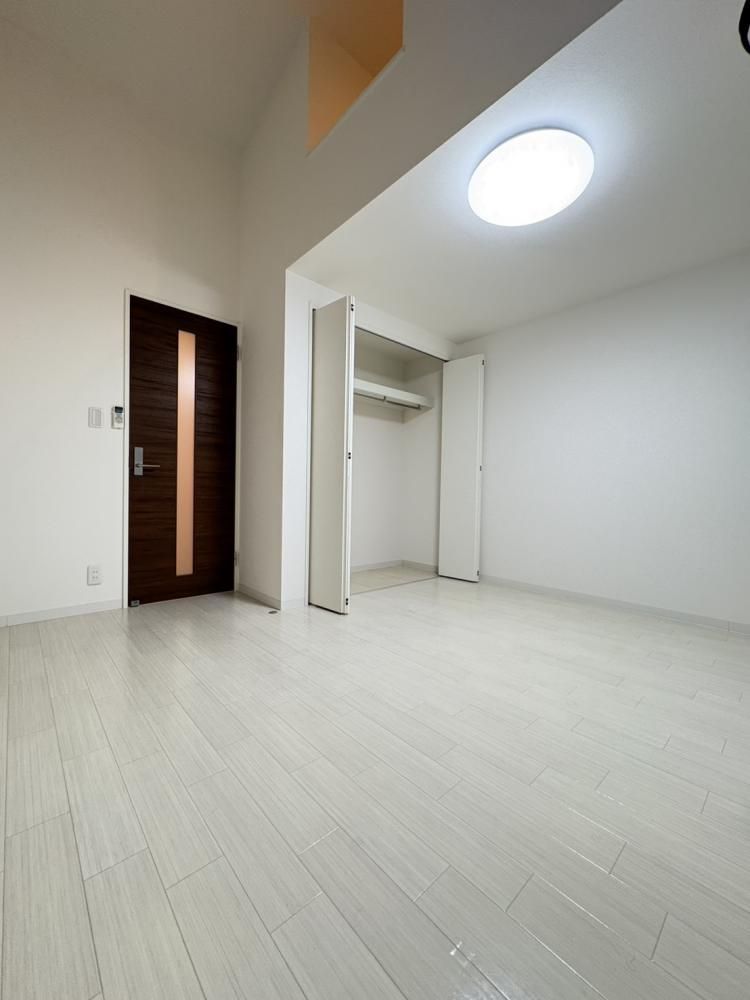 �y���ԁE���r���O�z�@