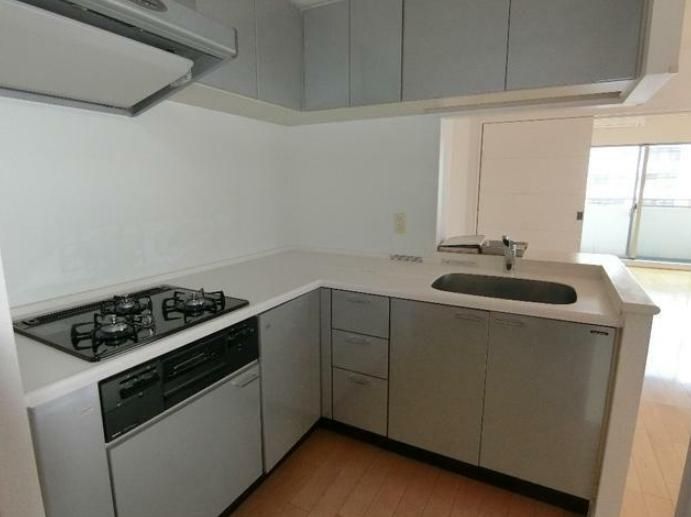 �y�L�b�`���z�@