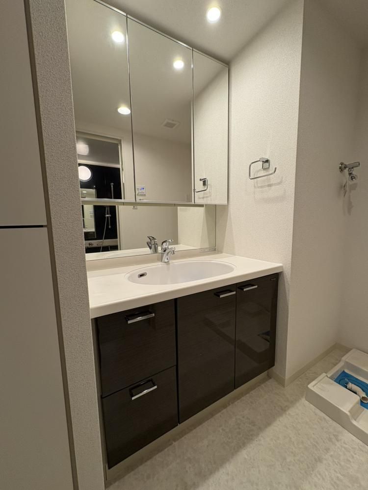 �y���ʏ��z�@