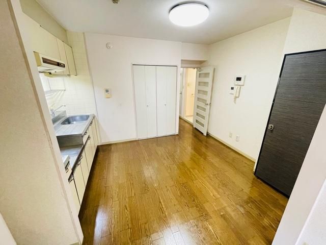 �y���ԁE���r���O�z�@���ʎ��̎ʐ^�ł��B