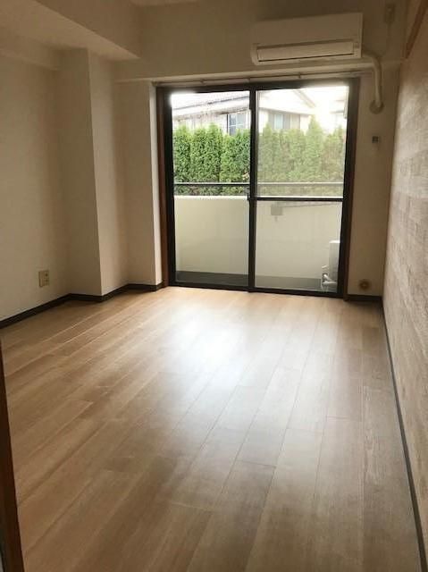 �y�Q���z�@