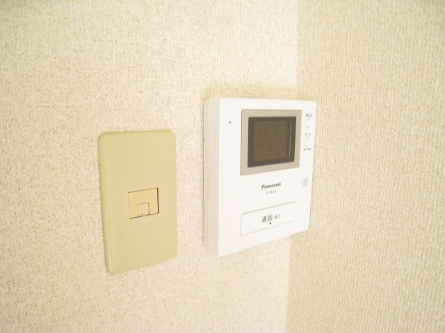 �y���̑��ݔ��z�@