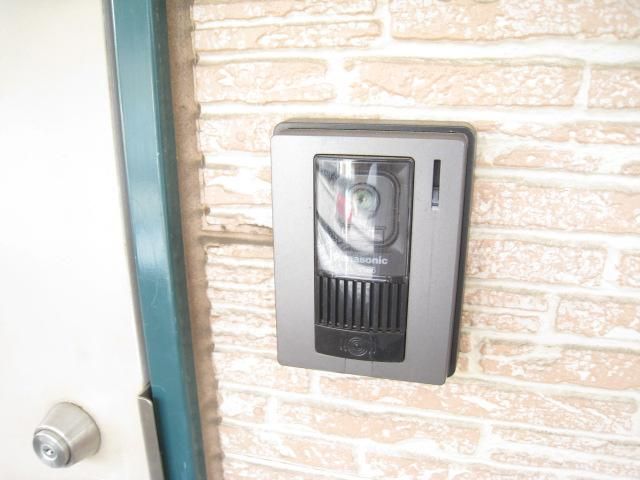 �y�Z�L�����e�B�z�@