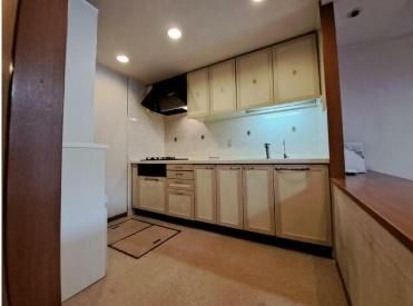 �y���̑��ݔ��z�@