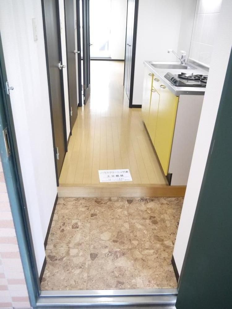 �y���ցz�@�ʎ��̎ʐ^�ł��B