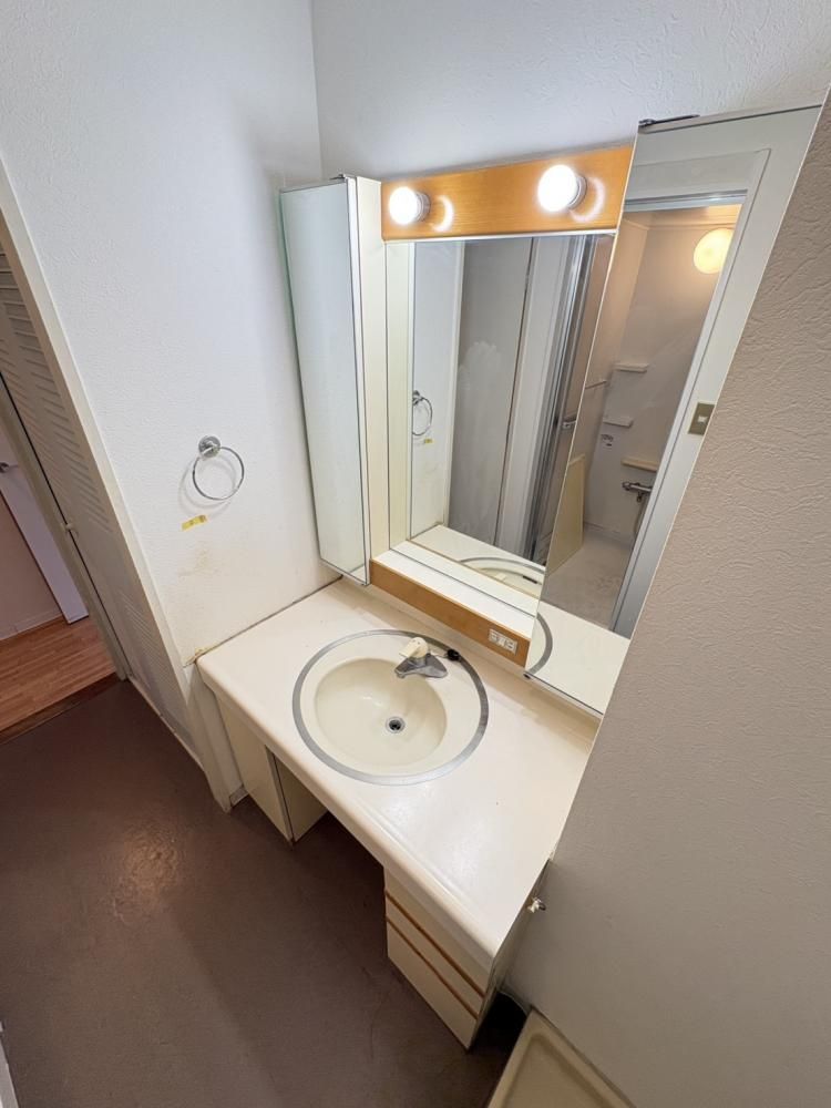 �y���ʏ��z�@