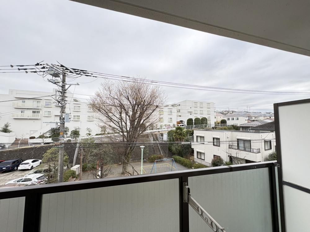 �y���]�z�@