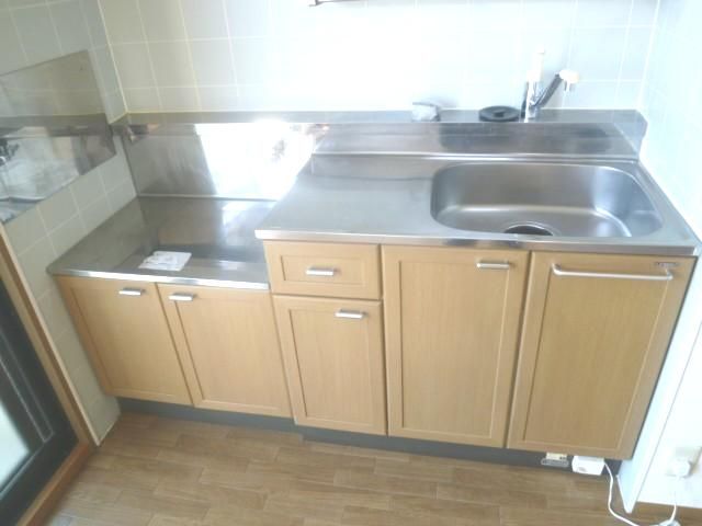 �y�L�b�`���z�@