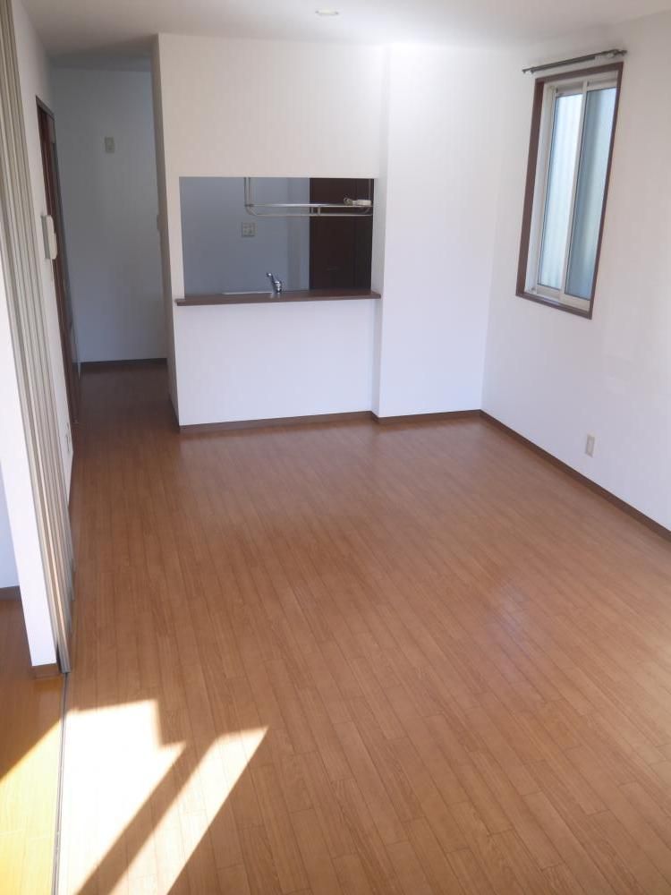 �y���ԁE���r���O�z�@