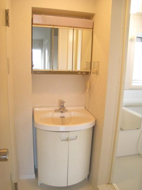 �y���ʏ��z�@