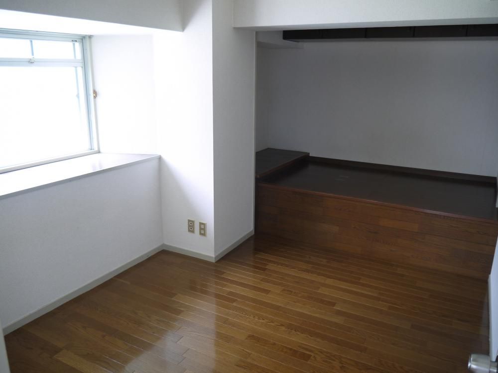 �y�Q���z�@