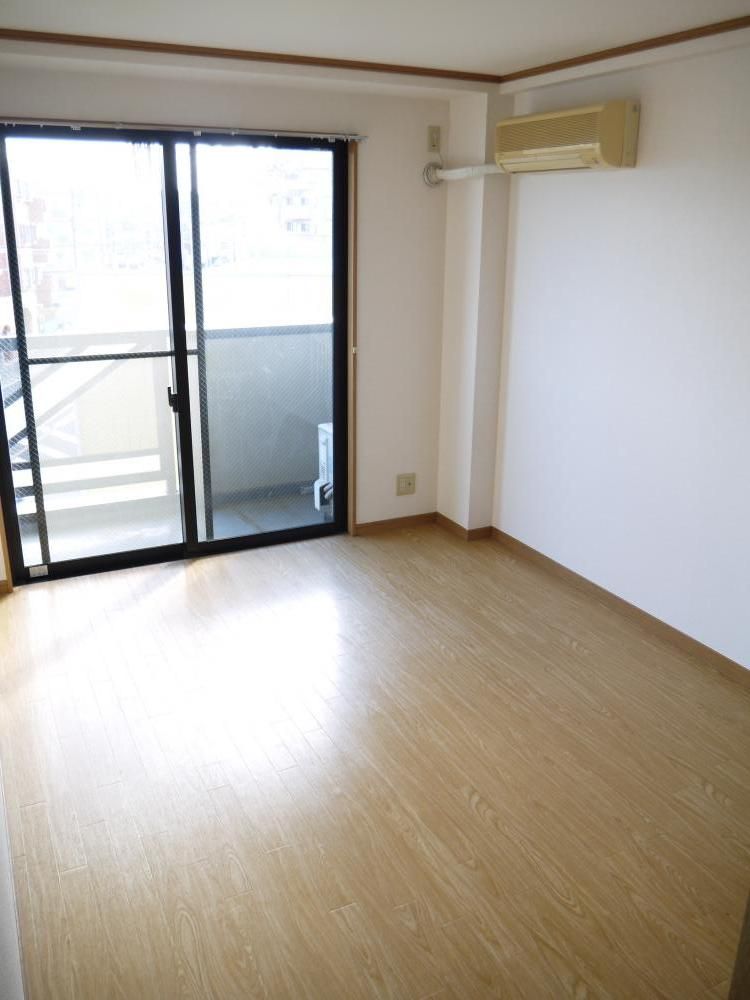 �y�Q���z�@