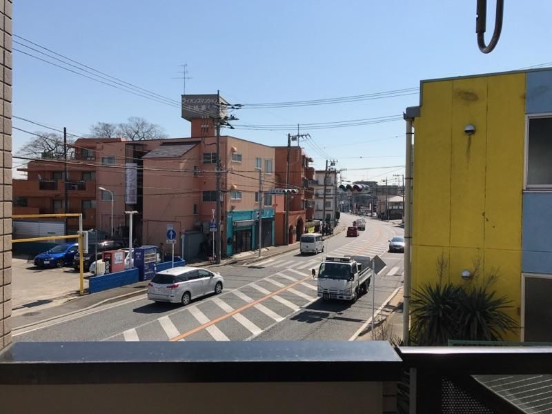 �y���]�z�@