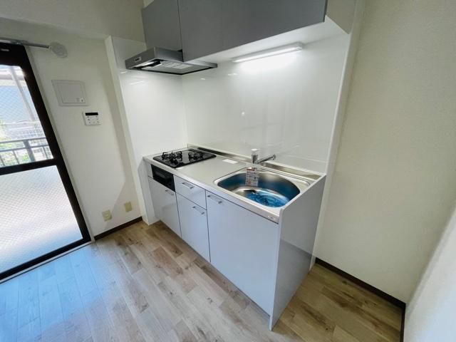 �y�L�b�`���z�@