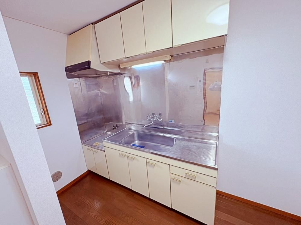 �y�L�b�`���z�@